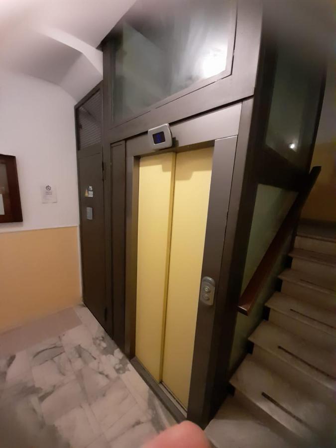 Manzoni 81 Apartment Катания Экстерьер фото